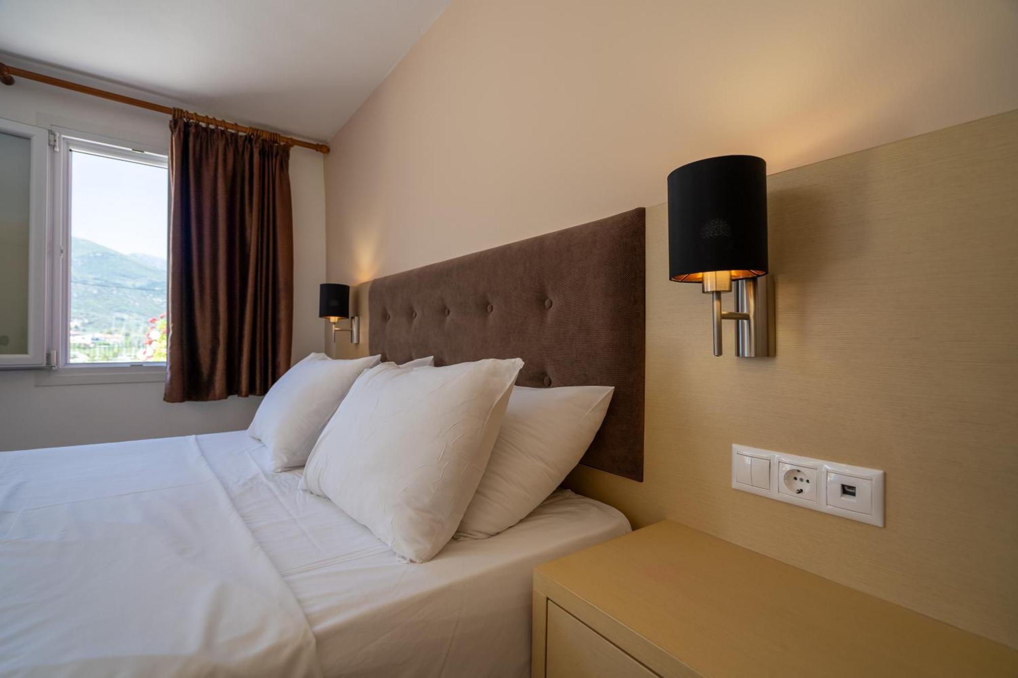 Vliho Bay Boutique Hotel Yénion Pokoj fotografie