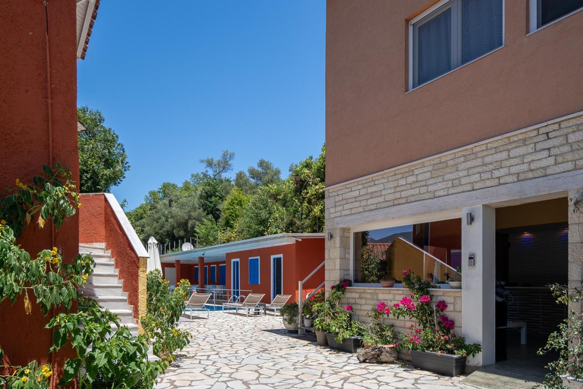 Vliho Bay Boutique Hotel Yénion Exteriér fotografie