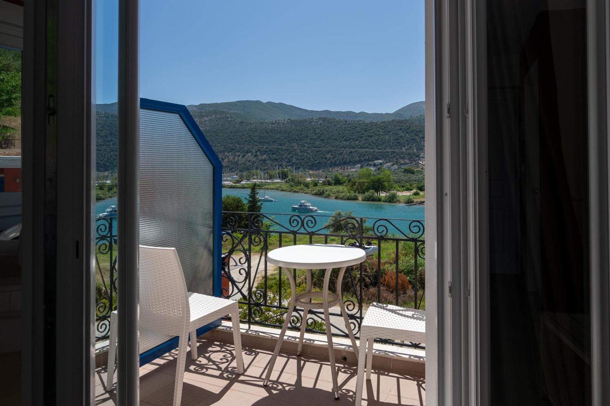 Vliho Bay Boutique Hotel Yénion Pokoj fotografie