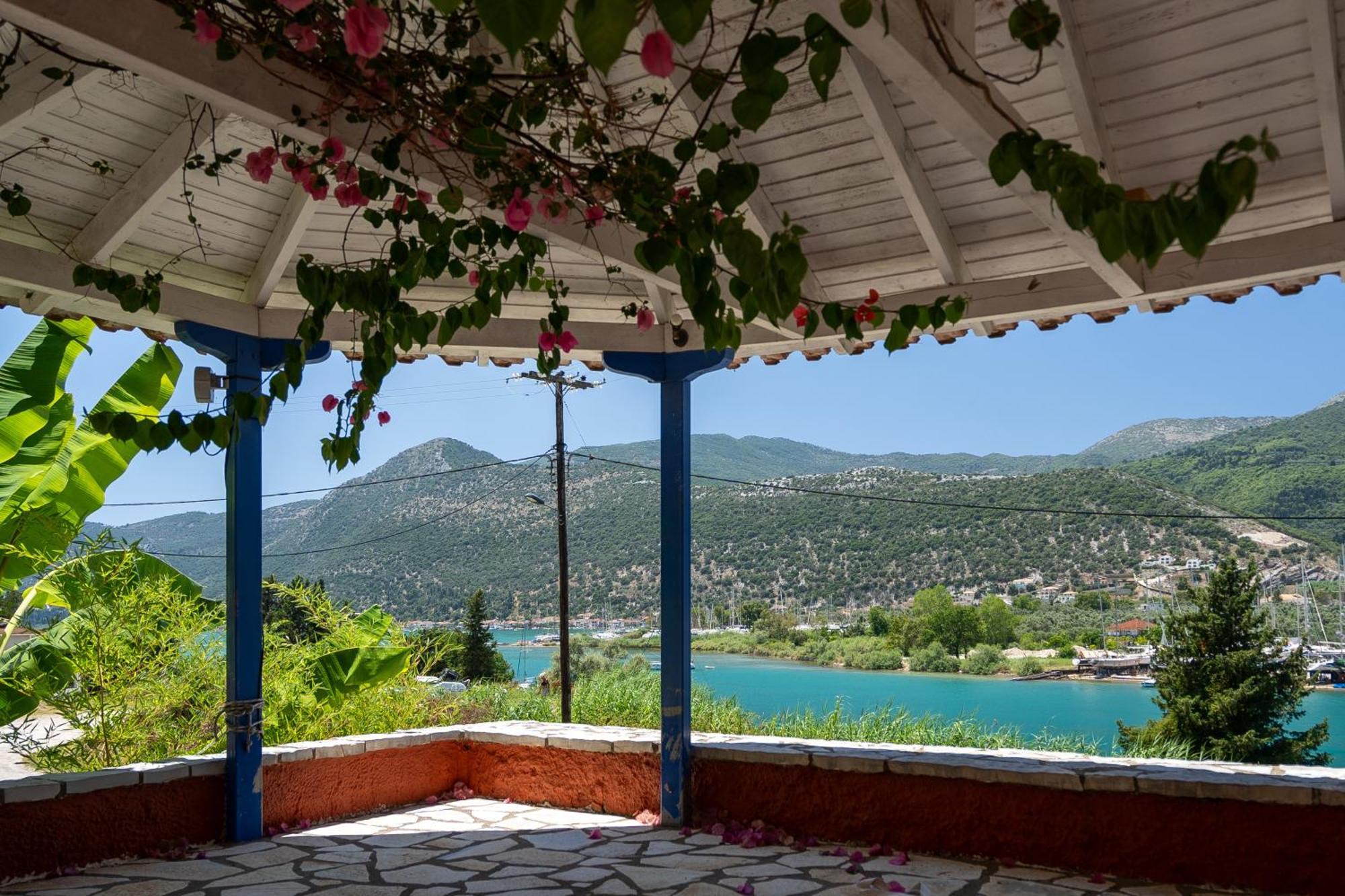 Vliho Bay Boutique Hotel Yénion Exteriér fotografie